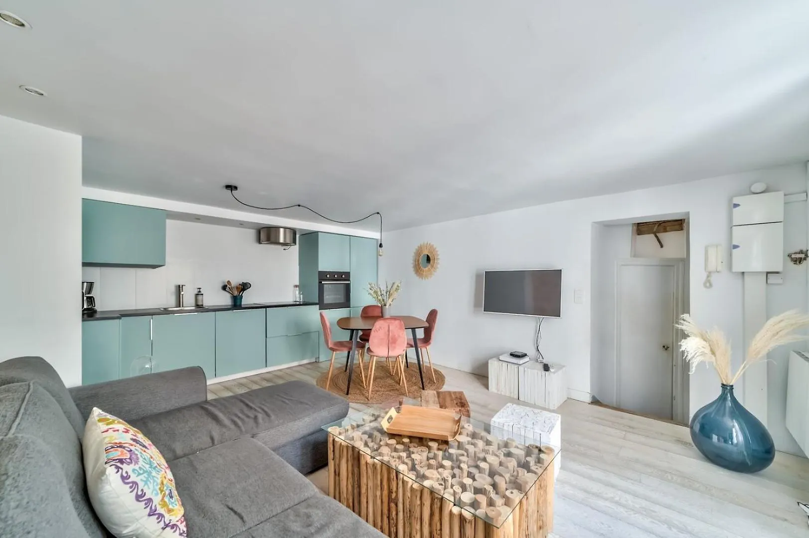 Guestready - Elegant 2Br Ap In Saint-Martin Apartman Párizs 0*,  Franciaország